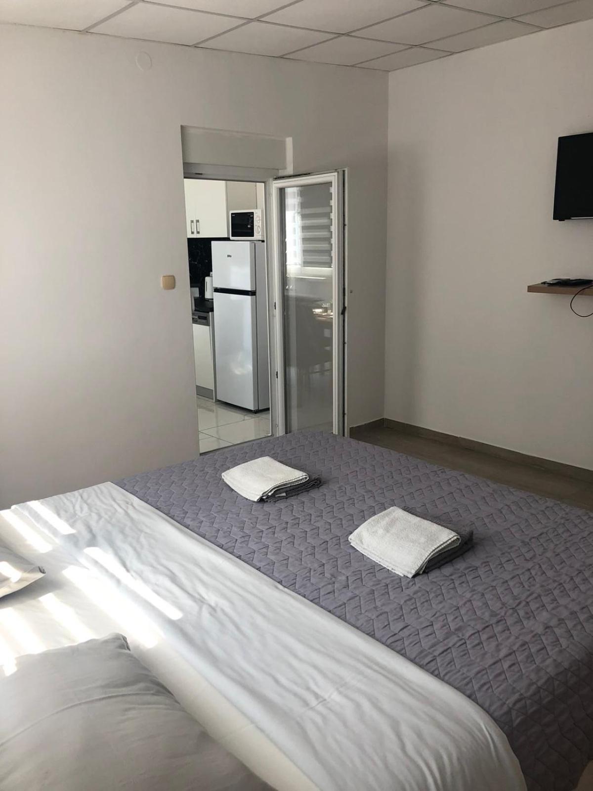 Apartma Smit Vir Esterno foto